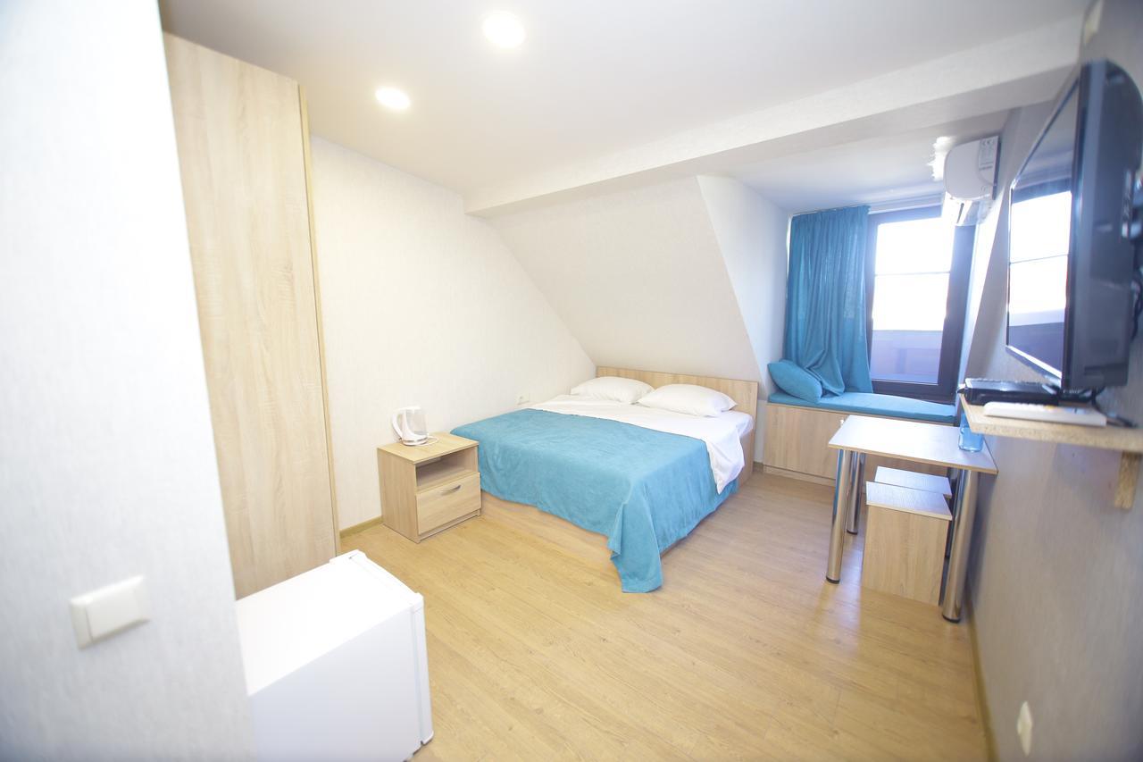 Four Rooms Tbilissi Extérieur photo