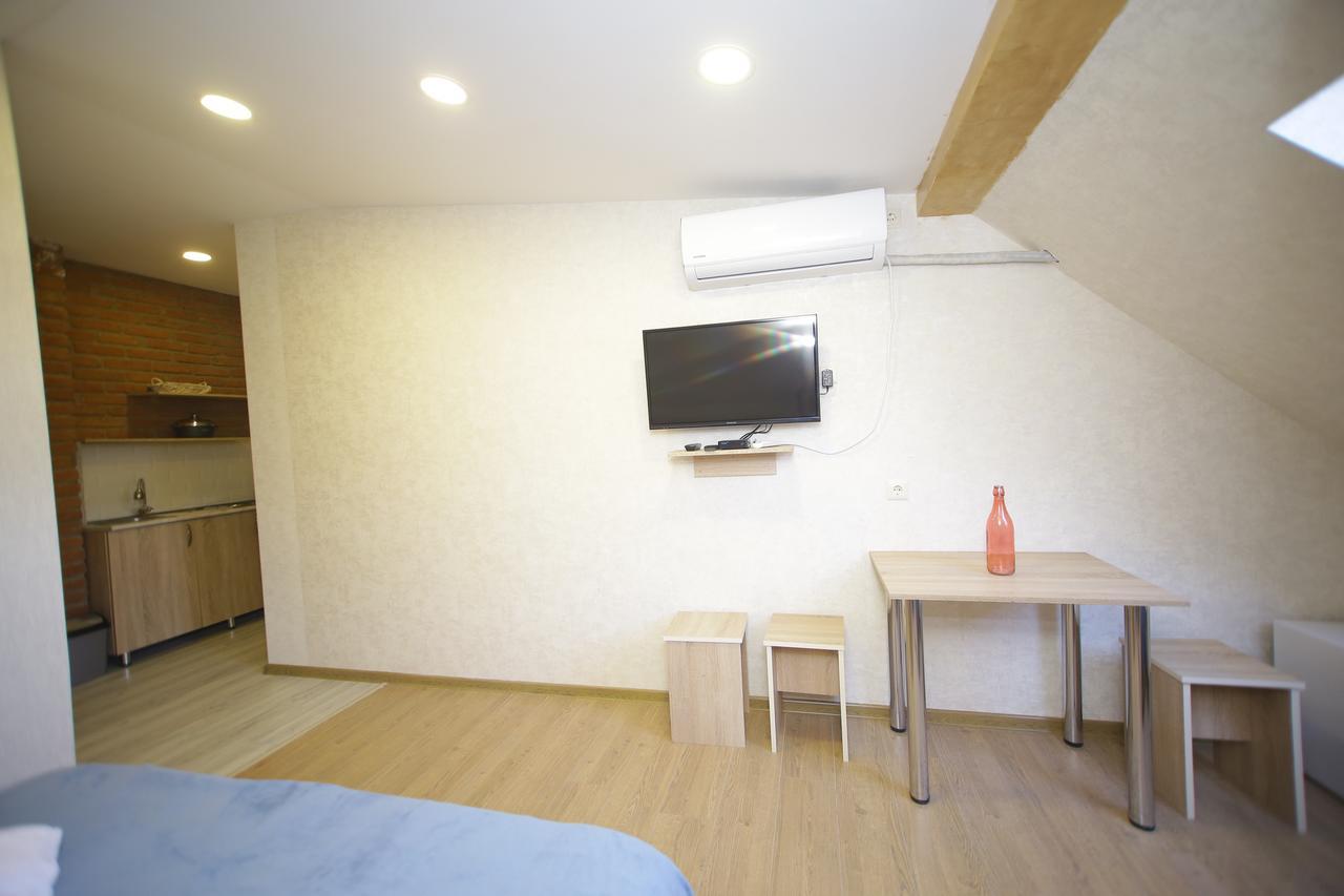 Four Rooms Tbilissi Extérieur photo